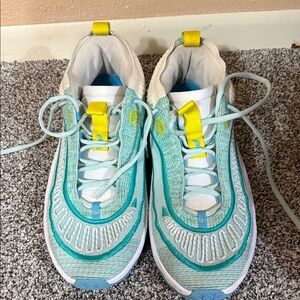 Nike Cosmic Unity 3 Basketball Shoes